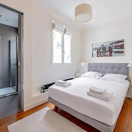 Appartamento Champs Elysées Stylish Flat 2br 6ppl Parigi
