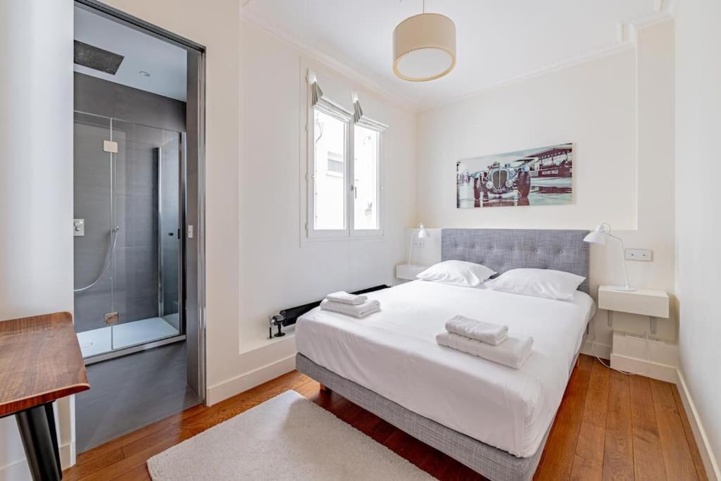 Apartment Champs Elysees Stylish Flat 2br 6ppl Paris